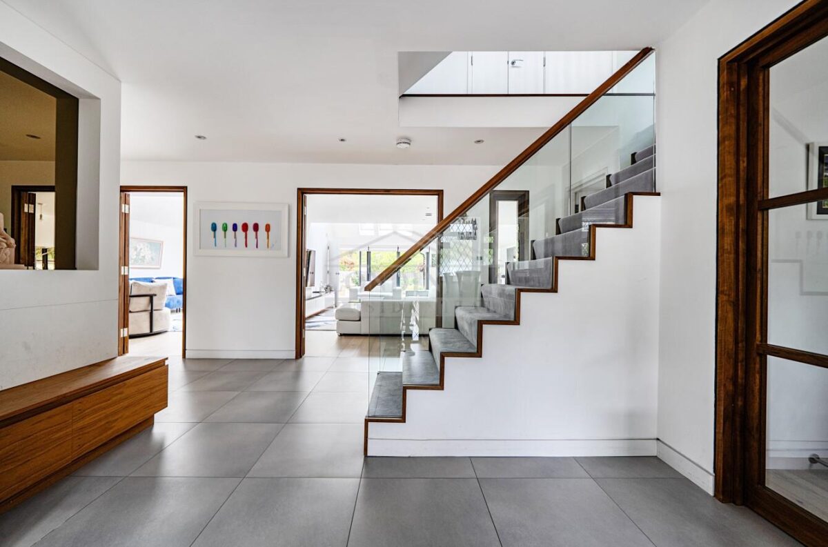 Gordon Avenue, Stanmore