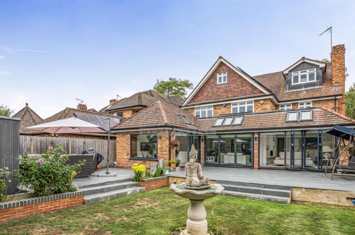 Gordon Avenue, Stanmore